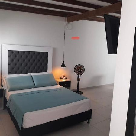 Vip Apartasuites Rosales Medellín Kültér fotó