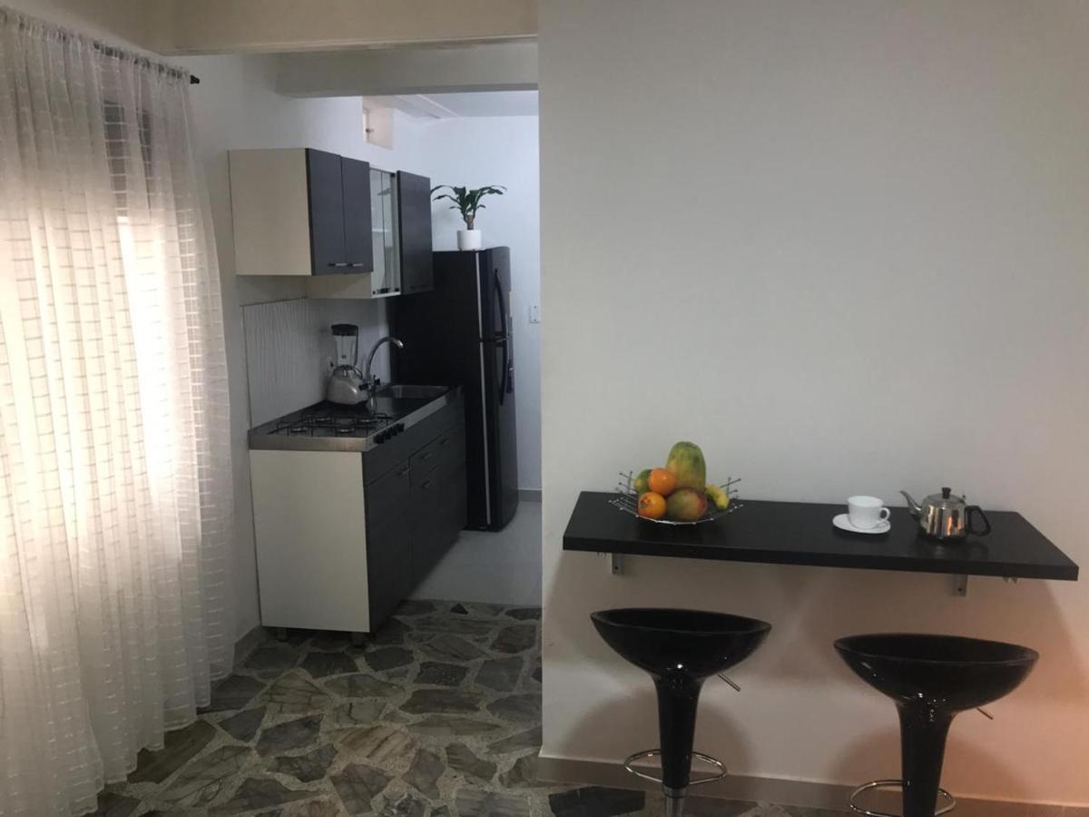 Vip Apartasuites Rosales Medellín Kültér fotó