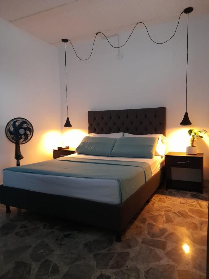 Vip Apartasuites Rosales Medellín Kültér fotó