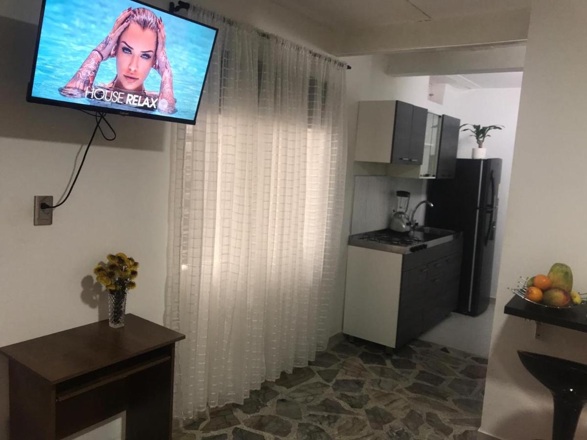Vip Apartasuites Rosales Medellín Kültér fotó