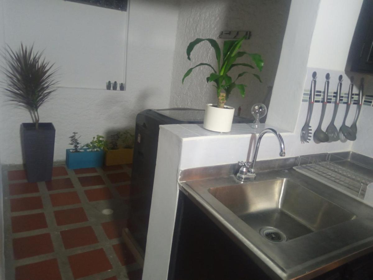 Vip Apartasuites Rosales Medellín Kültér fotó