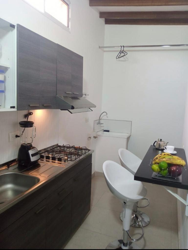 Vip Apartasuites Rosales Medellín Kültér fotó