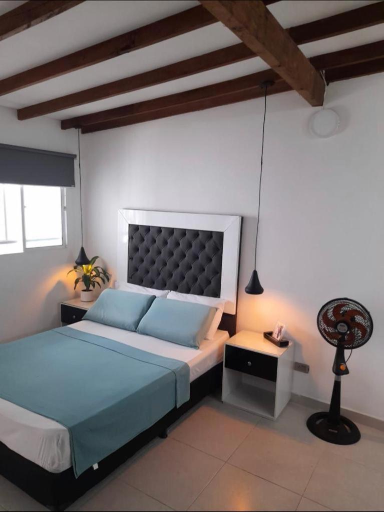 Vip Apartasuites Rosales Medellín Kültér fotó