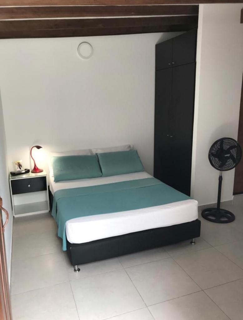Vip Apartasuites Rosales Medellín Kültér fotó