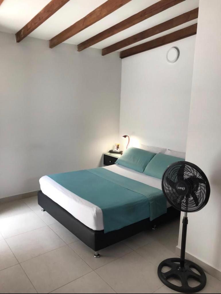 Vip Apartasuites Rosales Medellín Kültér fotó