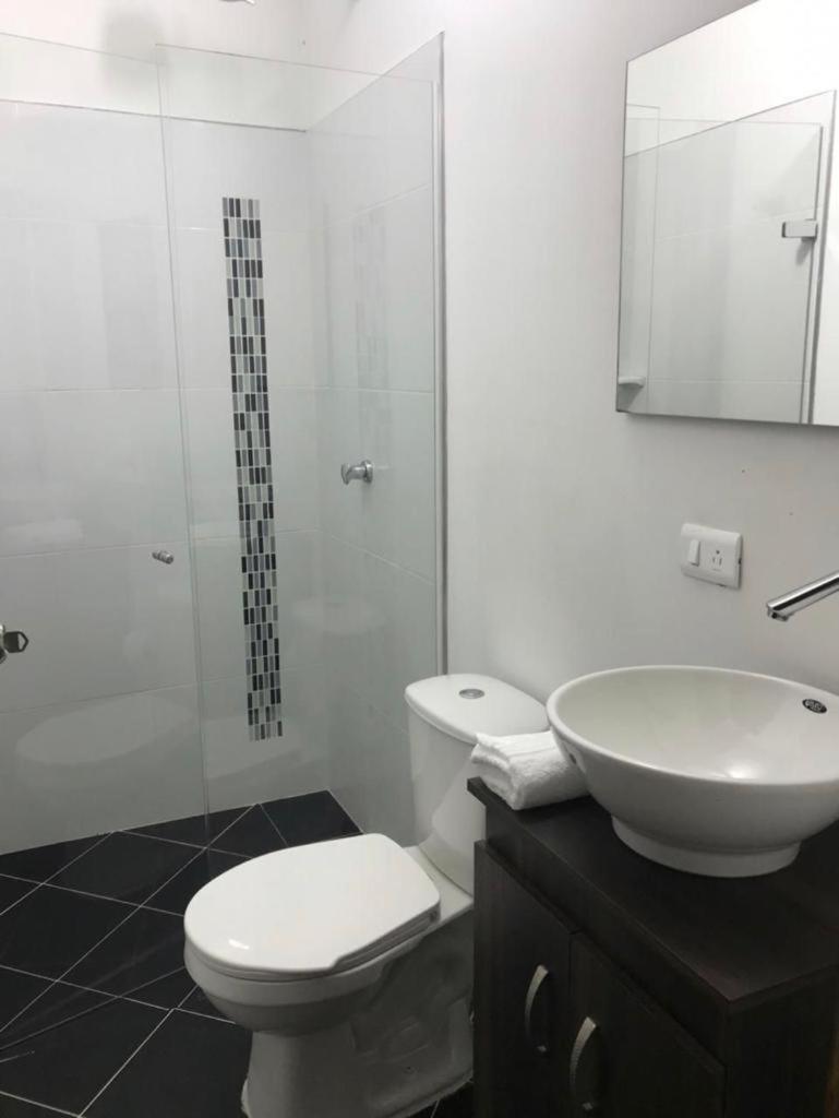Vip Apartasuites Rosales Medellín Kültér fotó