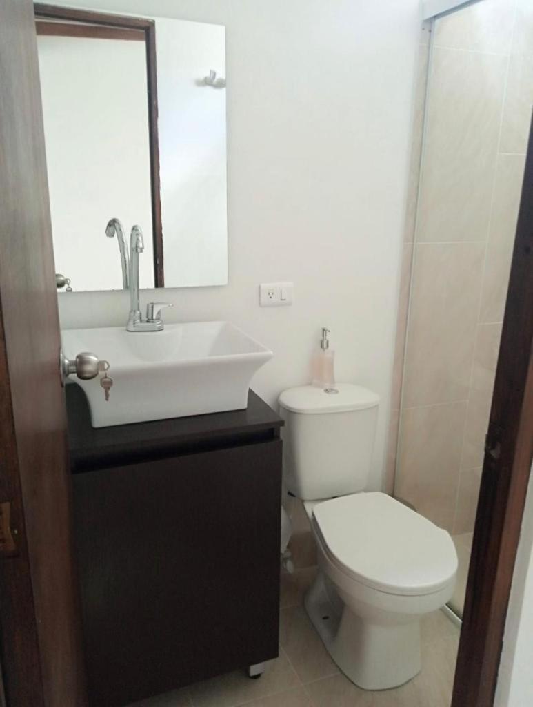 Vip Apartasuites Rosales Medellín Kültér fotó