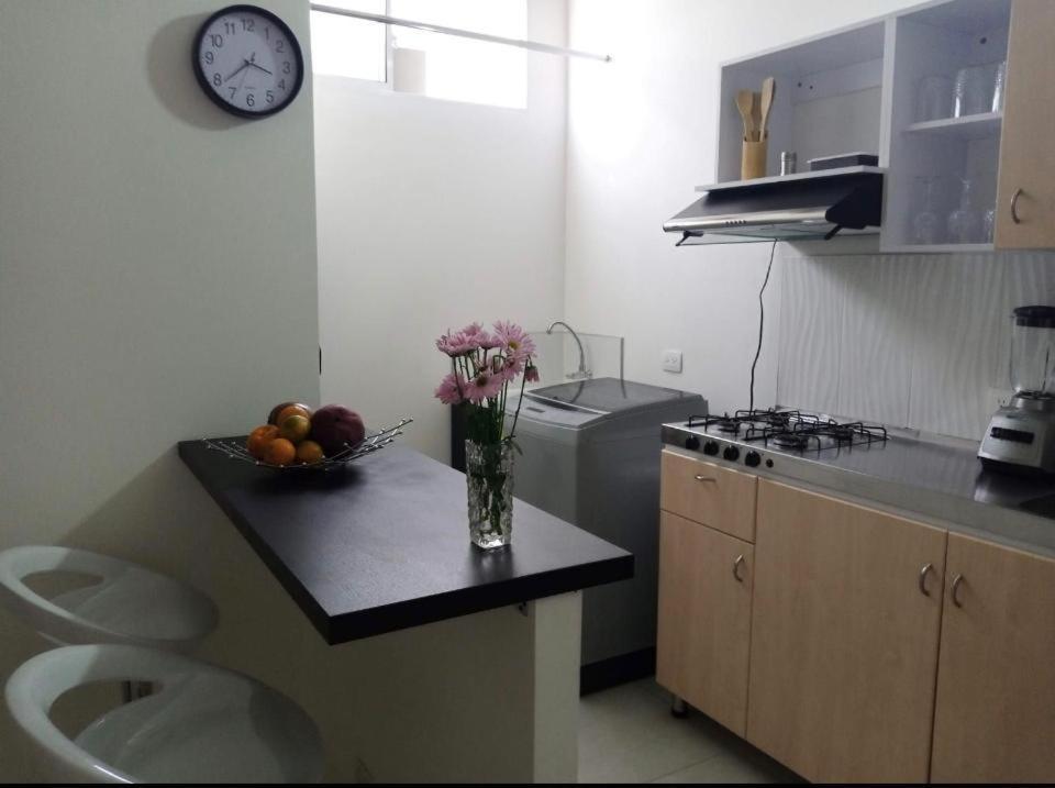 Vip Apartasuites Rosales Medellín Kültér fotó